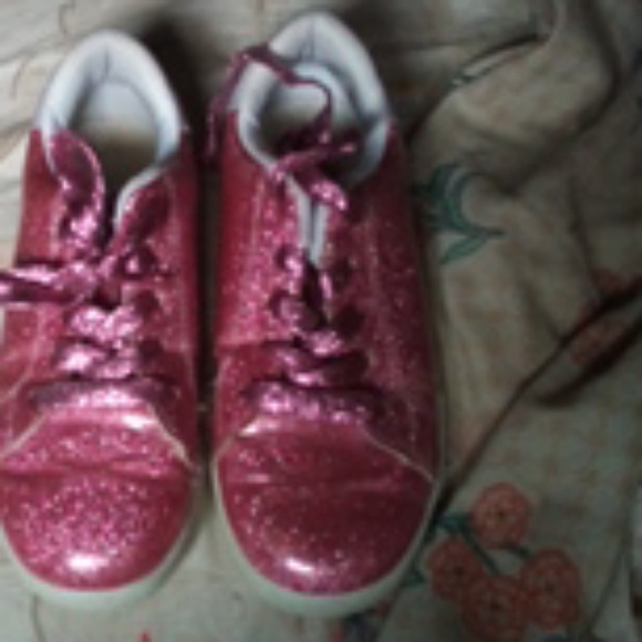 Girl shoes - Picture 2 of 3